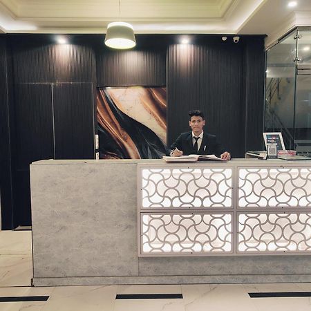 Hotel Almora Sky Near By Delhi International Airport With - Free Airport Pickup And Drop New Delhi Exterior foto