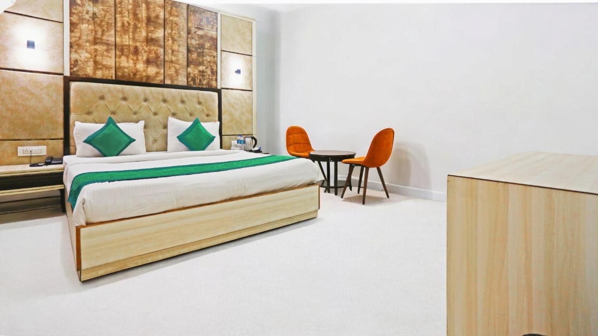 Hotel Almora Sky Near By Delhi International Airport With - Free Airport Pickup And Drop New Delhi Exterior foto