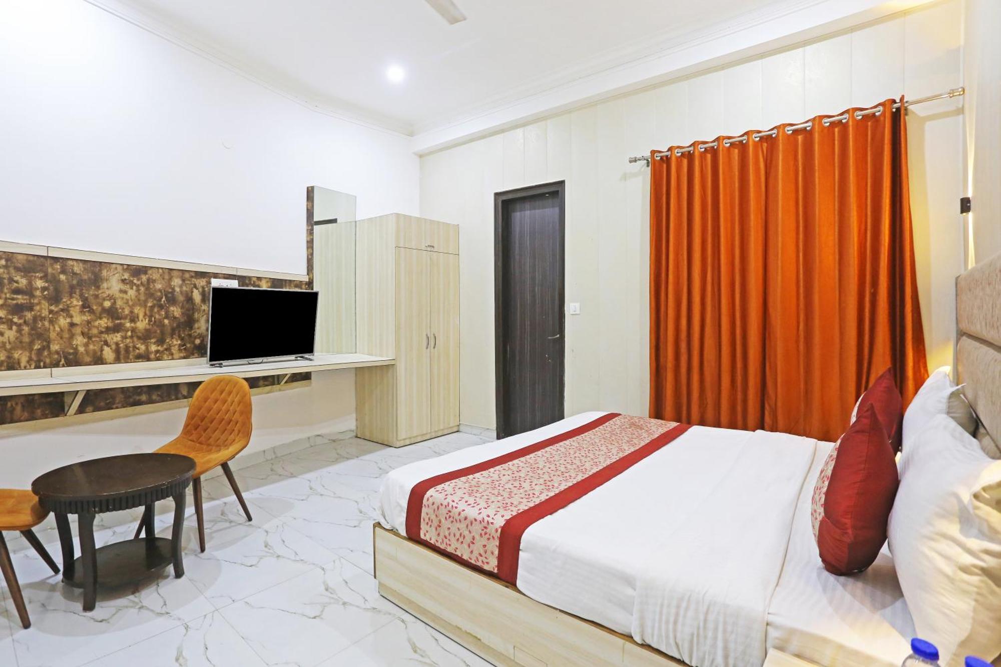 Hotel Almora Sky Near By Delhi International Airport With - Free Airport Pickup And Drop New Delhi Exterior foto