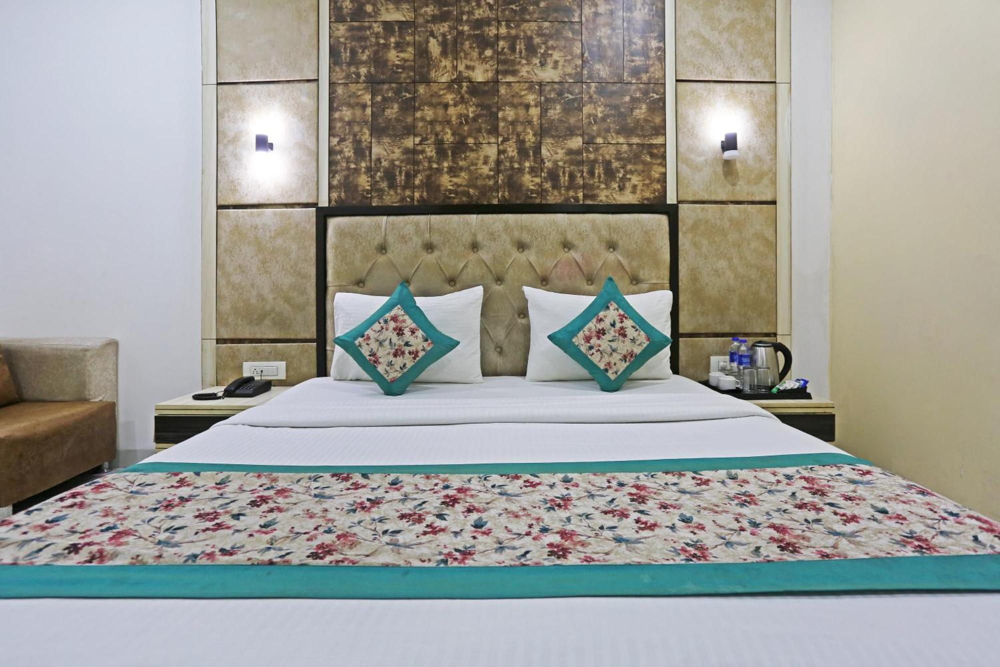 Hotel Almora Sky Near By Delhi International Airport With - Free Airport Pickup And Drop New Delhi Exterior foto