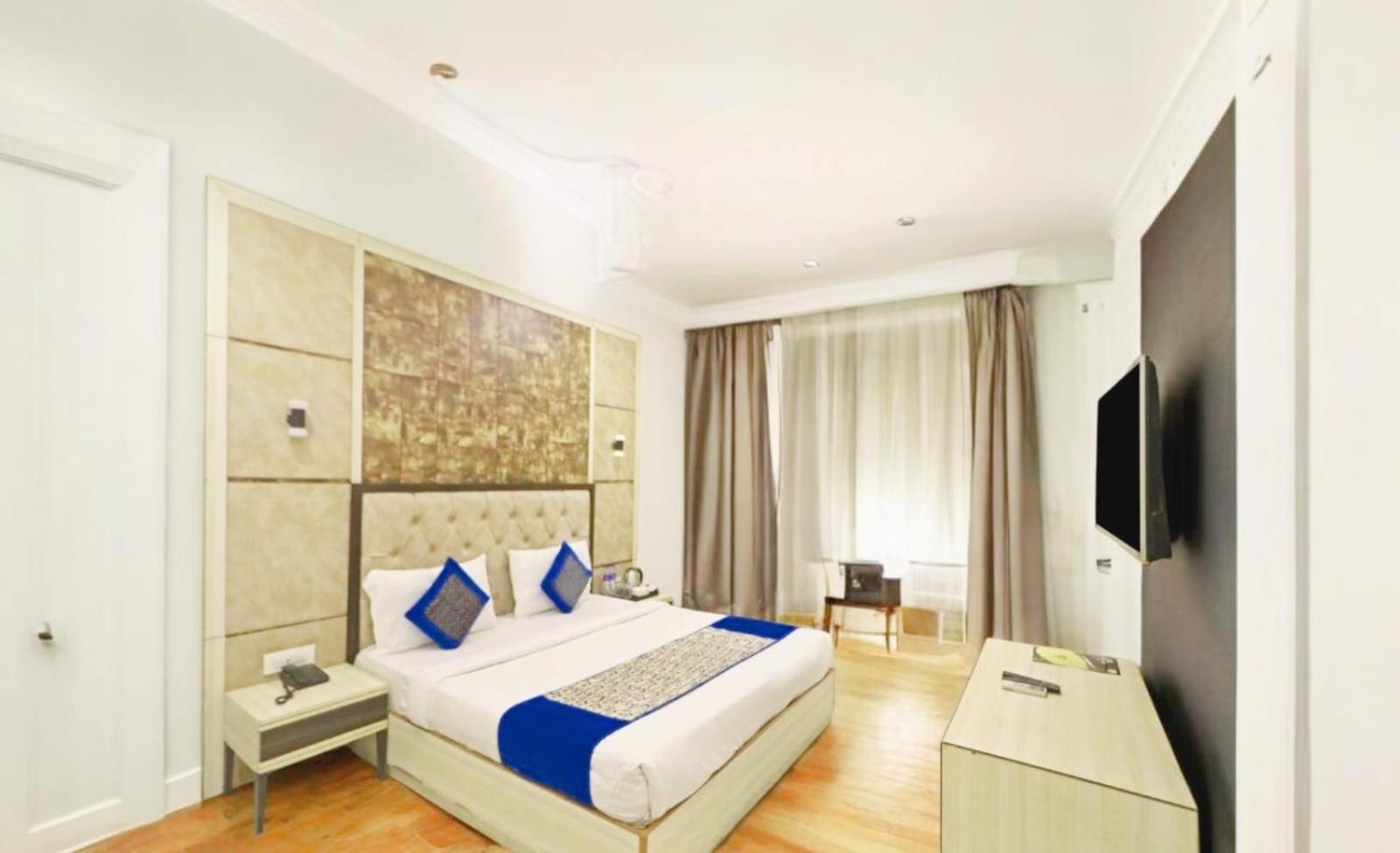 Hotel Almora Sky Near By Delhi International Airport With - Free Airport Pickup And Drop New Delhi Exterior foto