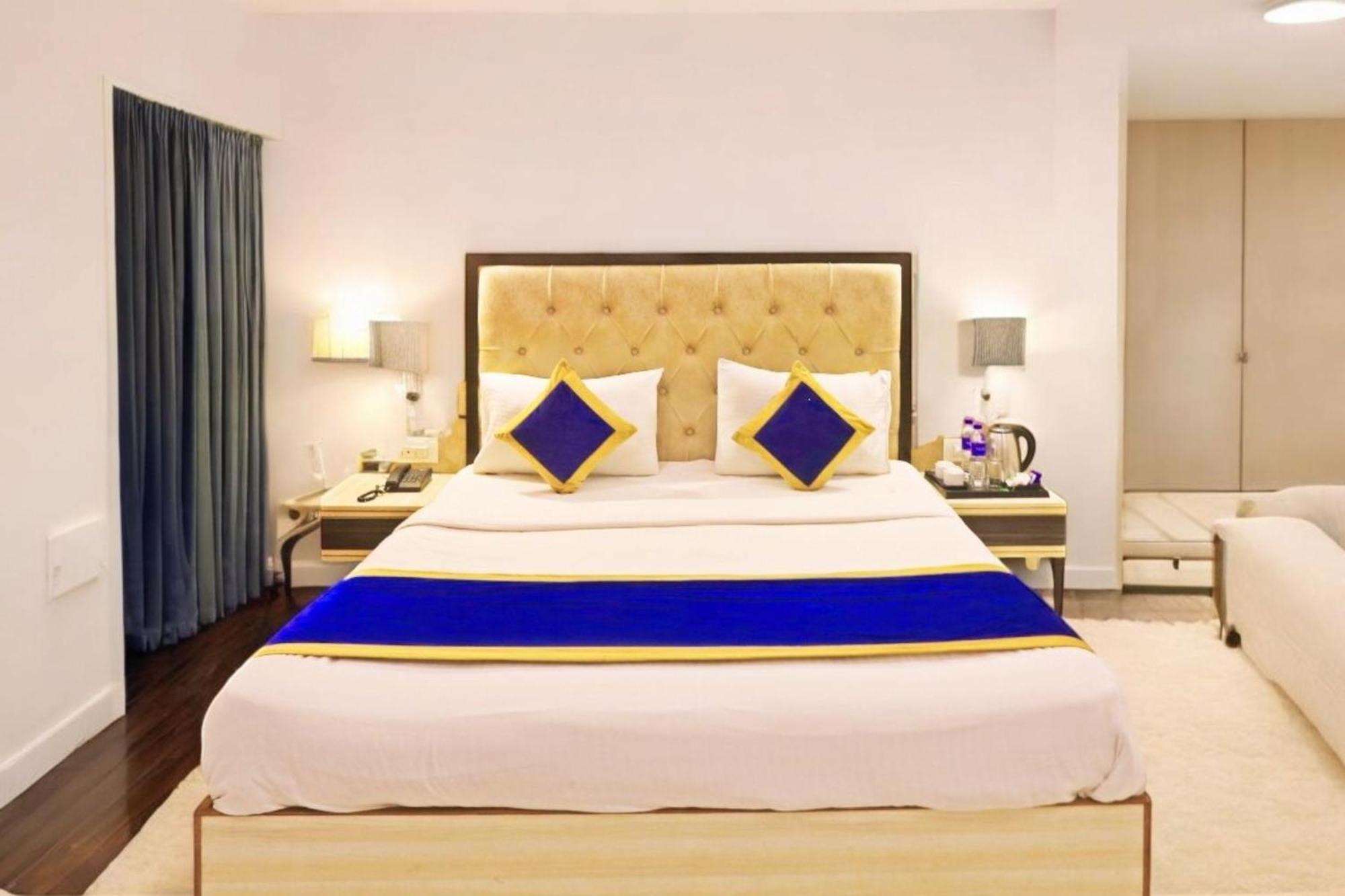 Hotel Almora Sky Near By Delhi International Airport With - Free Airport Pickup And Drop New Delhi Exterior foto